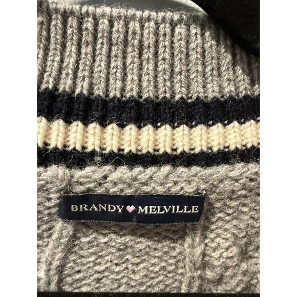 Brandy Melville Sweater Womens Large Gray Navy White Cable Knit Wool Pullover - Picture 5 of 9